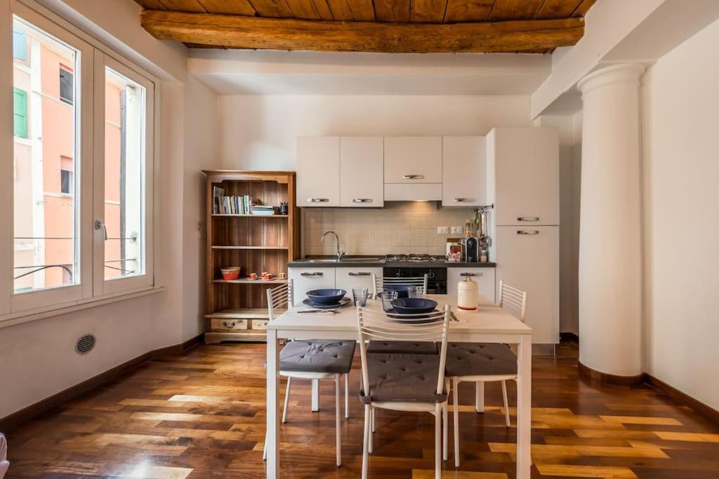 San Vitale Apartment بولونيا المظهر الخارجي الصورة